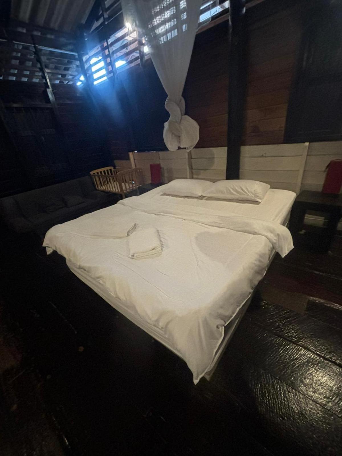 Tonmai Suite II Ko Por Exterior foto
